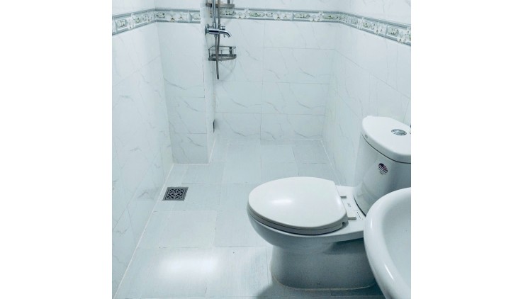 Bán Nhà Mặt Tiền Phước Long B Thủ Đức,8,5 Tỷ Nhà 3 Tầng Sân Đậu oto, MTKD SIÊU ĐẸP